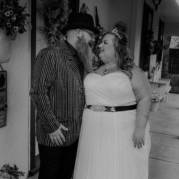 🦄Welcome to my closet!🦄 - Picture 1 of 7